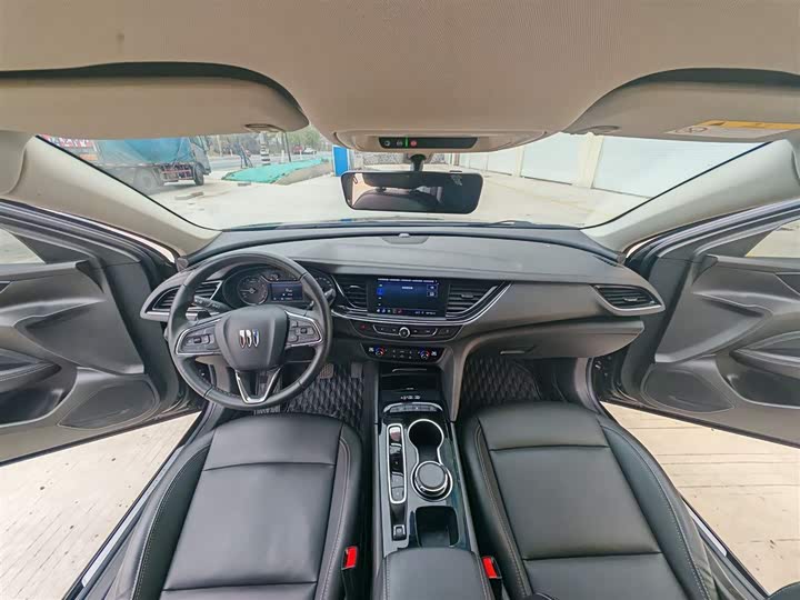 Фото 9 - Buick Regal