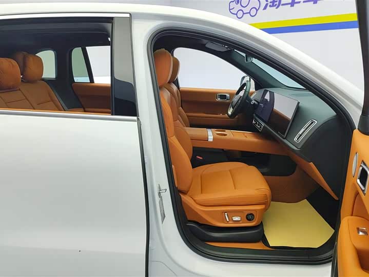 Фото 8 - LiXiang L6