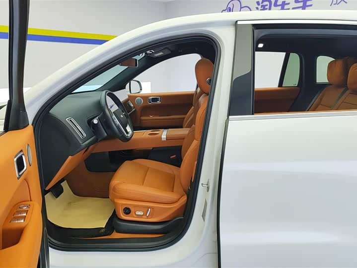 Фото 9 - LiXiang L6