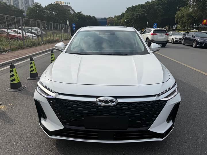 Фото 2 - Chery Arrizo 8