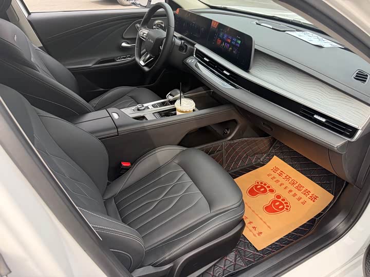 Фото 6 - Chery Arrizo 8