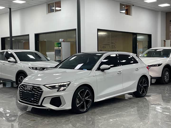 Фото 1 - Audi A3