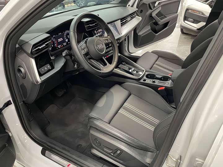 Фото 5 - Audi A3