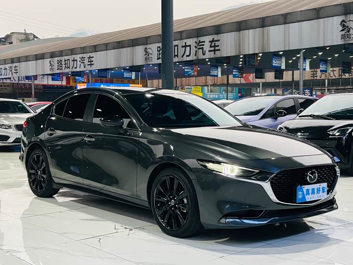 Фото 3 - Mazda 3 (Axela)