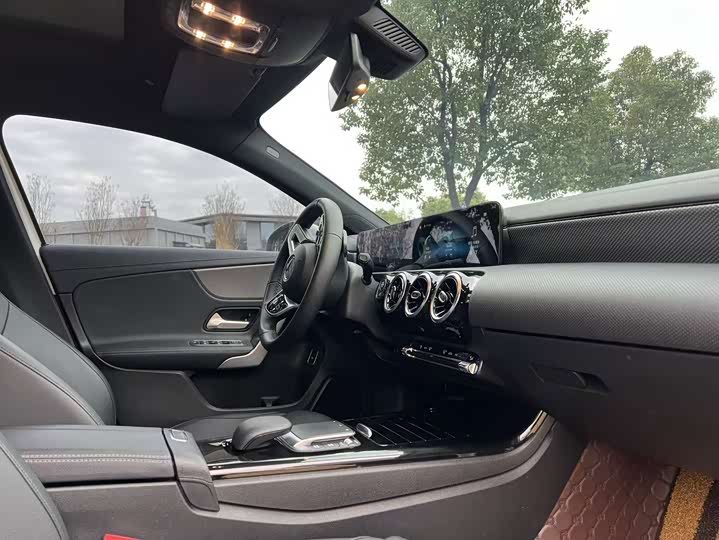 Фото 6 - Mercedes-Benz A-Class