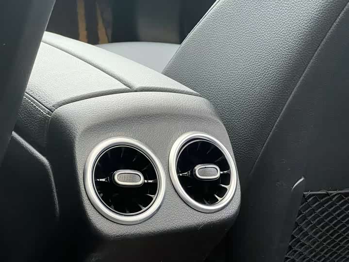 Фото 8 - Mercedes-Benz A-Class