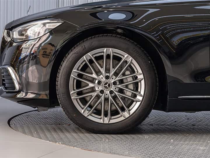 Фото 8 - Mercedes-Benz S-Class