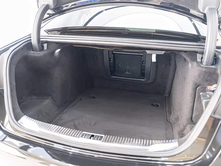 Фото 9 - Mercedes-Benz S-Class