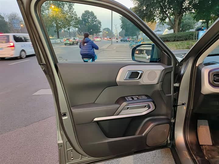 Фото 6 - BYD FangChengBao Titanium 3 (Tai 3)