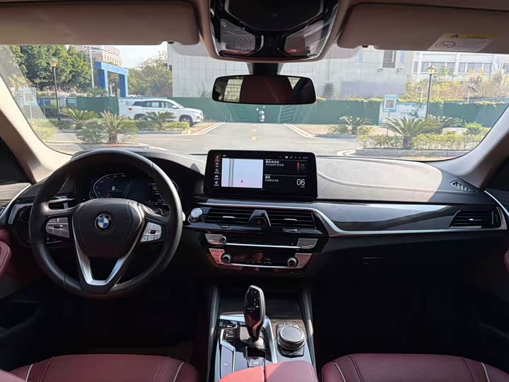 Фото 6 - BMW 5 Series