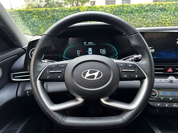 Фото 9 - Hyundai Elantra N line