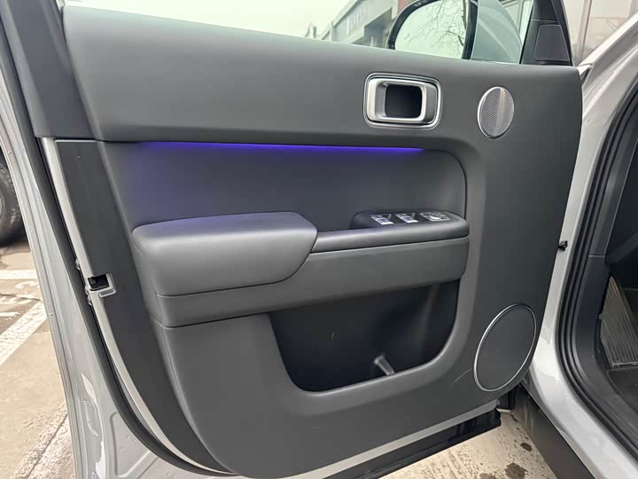 Фото 8 - LiXiang L8