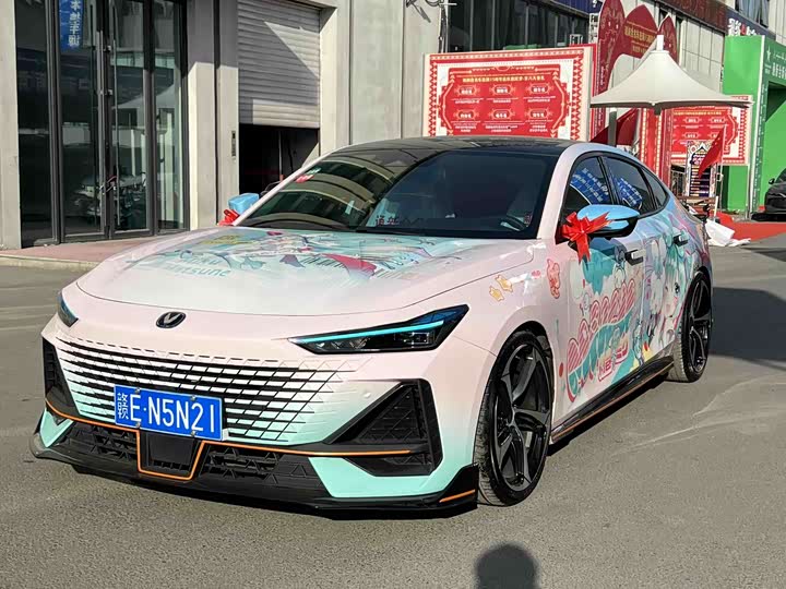 Фото 1 - Changan UNI-V