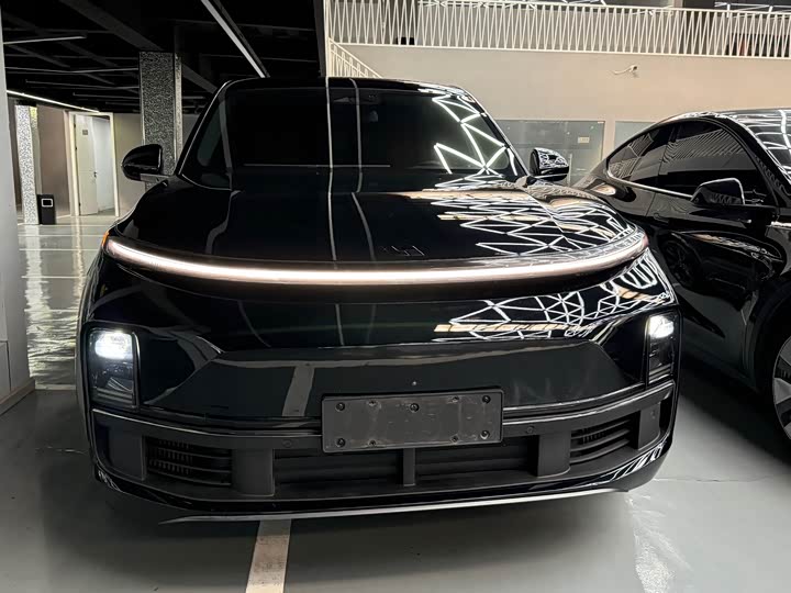 Фото 2 - LiXiang L8