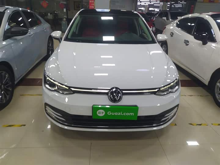 Фото 3 - Volkswagen Golf