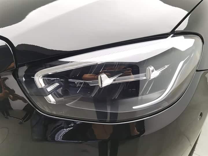 Фото 7 - Mercedes-Benz E-Class