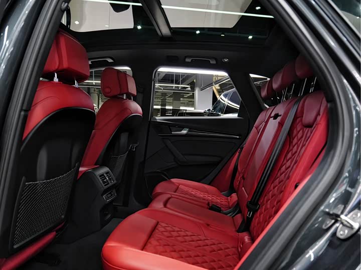 Фото 8 - Audi SQ5