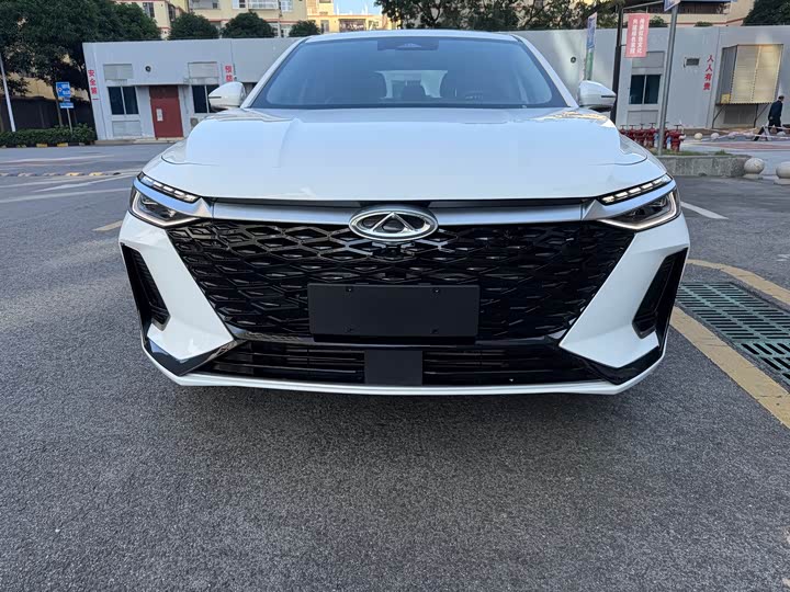 Фото 2 - Chery Arrizo 8