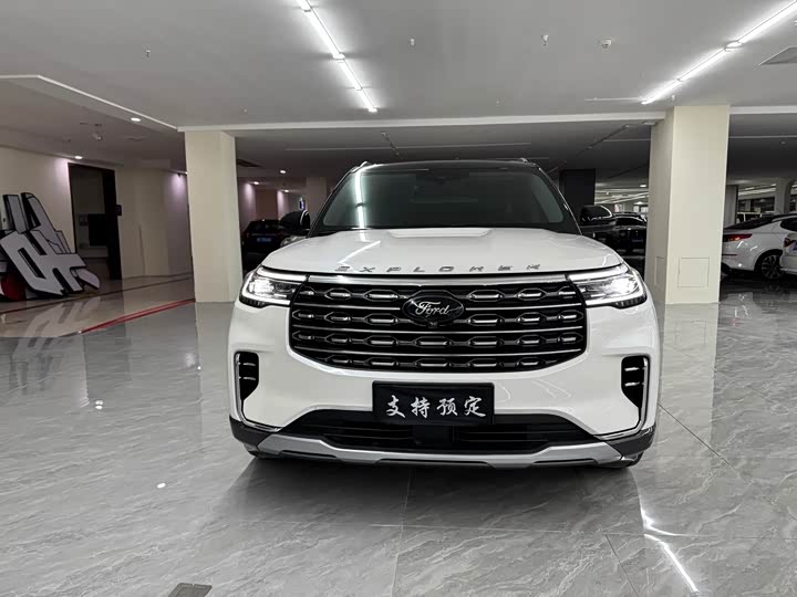 Фото 2 - Ford Explorer