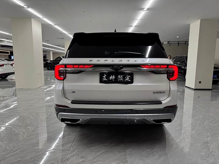 Фото 5 - Ford Explorer