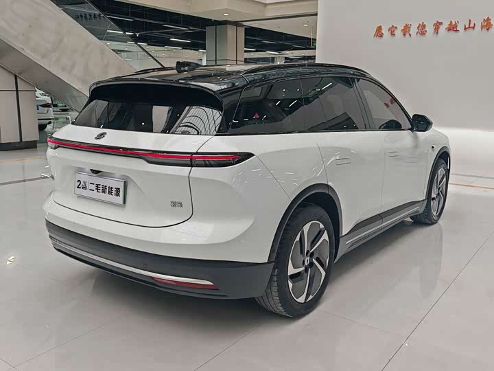 Фото 7 - Nio ES6