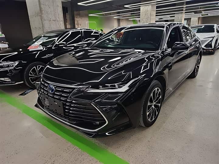 Фото 2 - Toyota Avalon