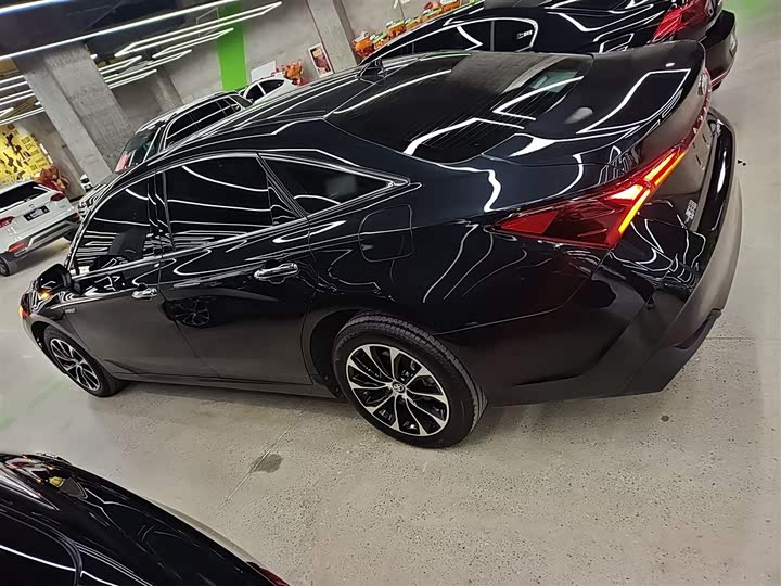 Фото 5 - Toyota Avalon