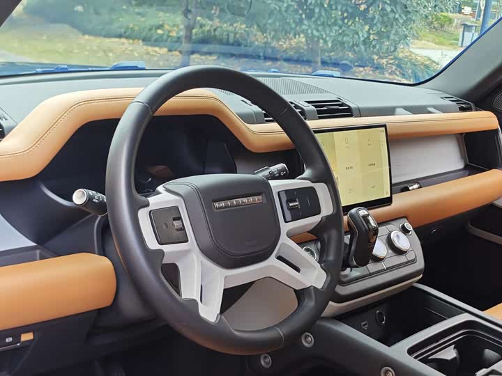 Фото 4 - Land Rover Defender