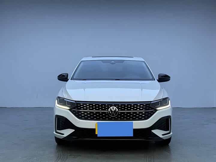 Фото 2 - Volkswagen Lavida