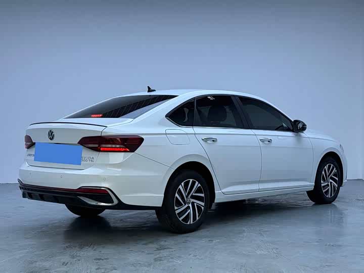 Фото 4 - Volkswagen Lavida