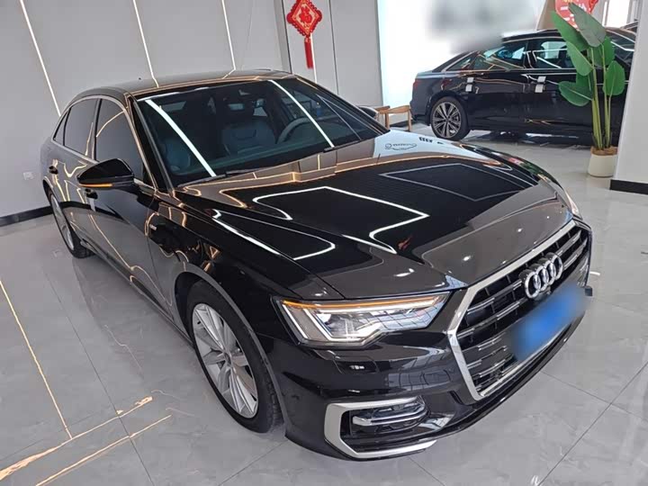 Фото 4 - Audi A6L