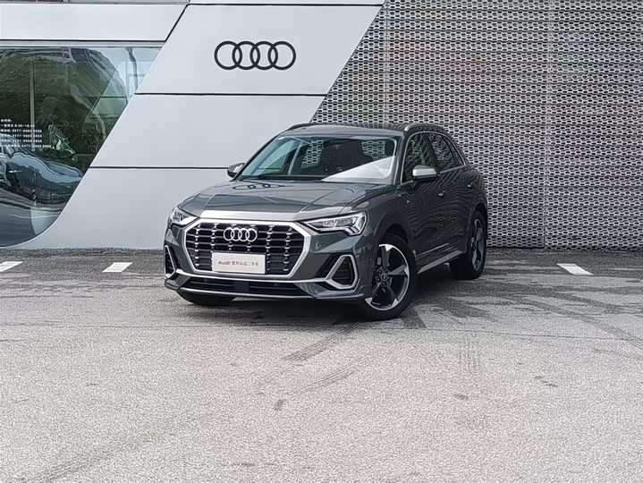 Фото 1 - Audi Q3