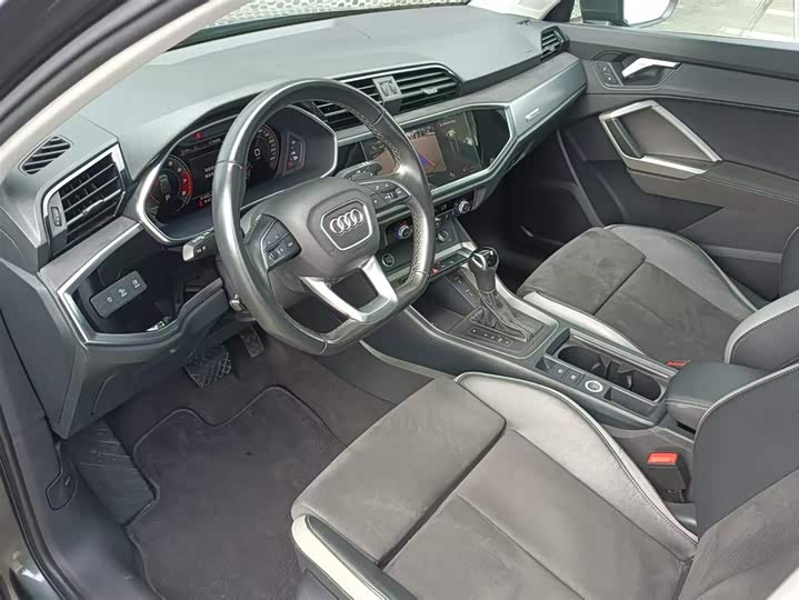 Фото 9 - Audi Q3