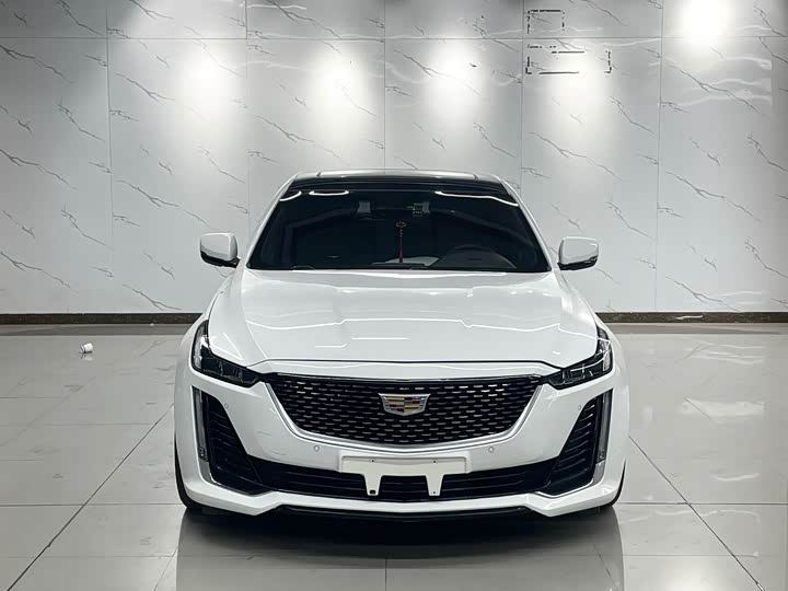 Фото 2 - Cadillac CT5