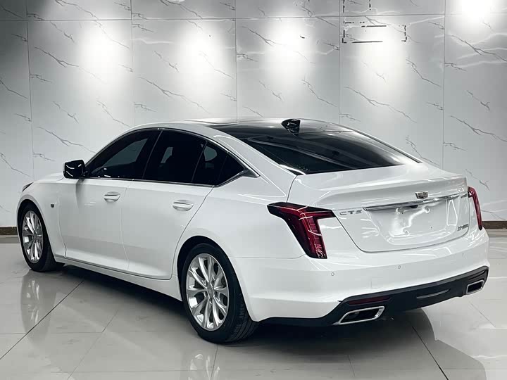 Фото 6 - Cadillac CT5