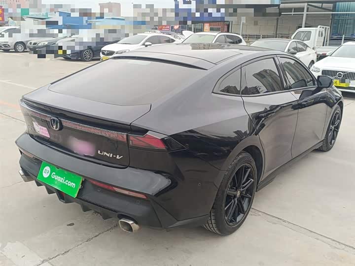 Фото 7 - Changan UNI-V