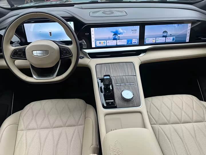 Фото 4 - Geely Monjaro