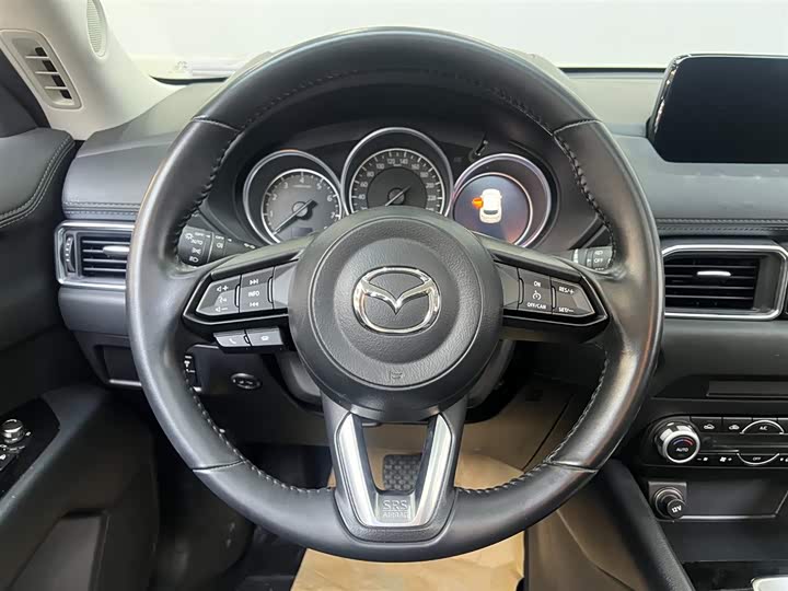Фото 8 - Mazda CX-5