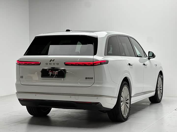 Фото 4 - Nio Onvo L90