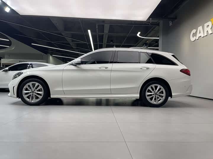 Фото 3 - Mercedes-Benz C-Class