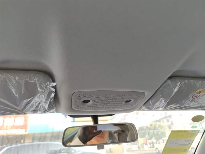 Фото 8 - Leapmotor T03