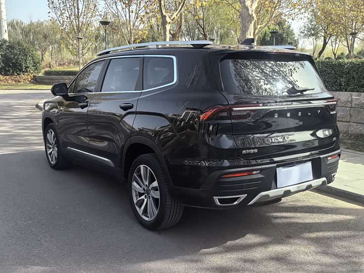 Фото 4 - Geely Okavango