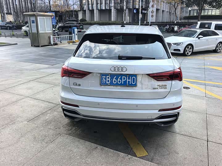 Фото 3 - Audi Q3