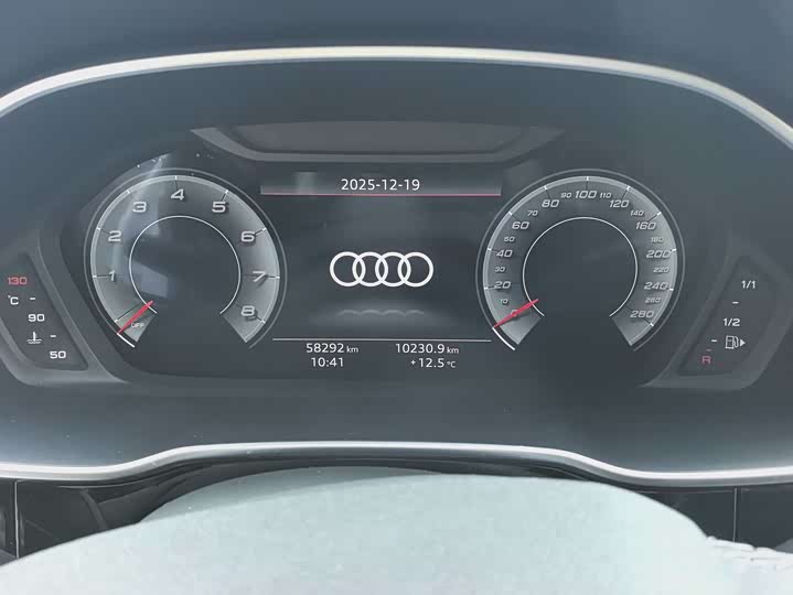 Фото 6 - Audi Q3