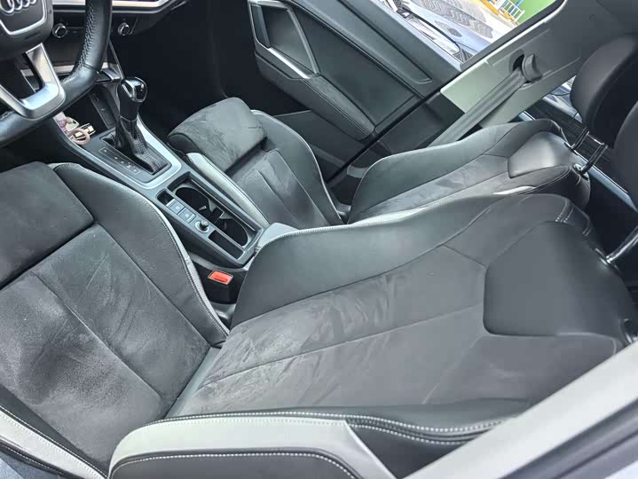 Фото 9 - Audi Q3