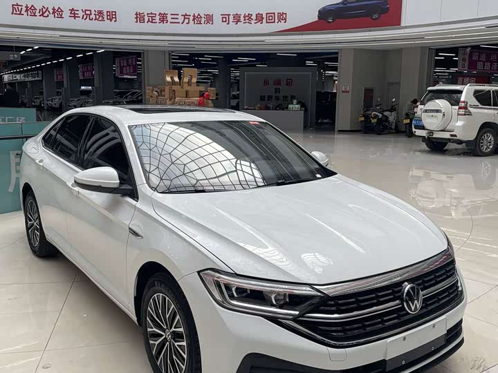 Фото 1 - Volkswagen Sagitar L