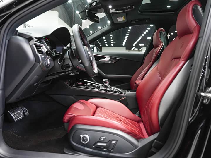 Фото 7 - Audi S4