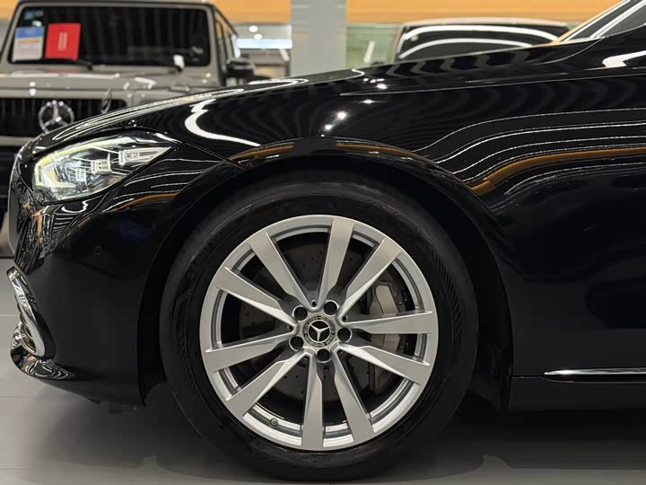 Фото 4 - Mercedes-Benz S-Class