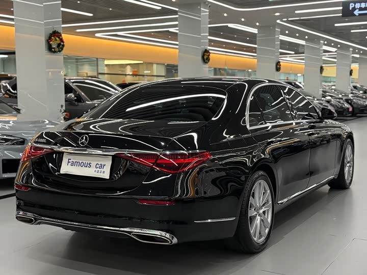 Фото 6 - Mercedes-Benz S-Class