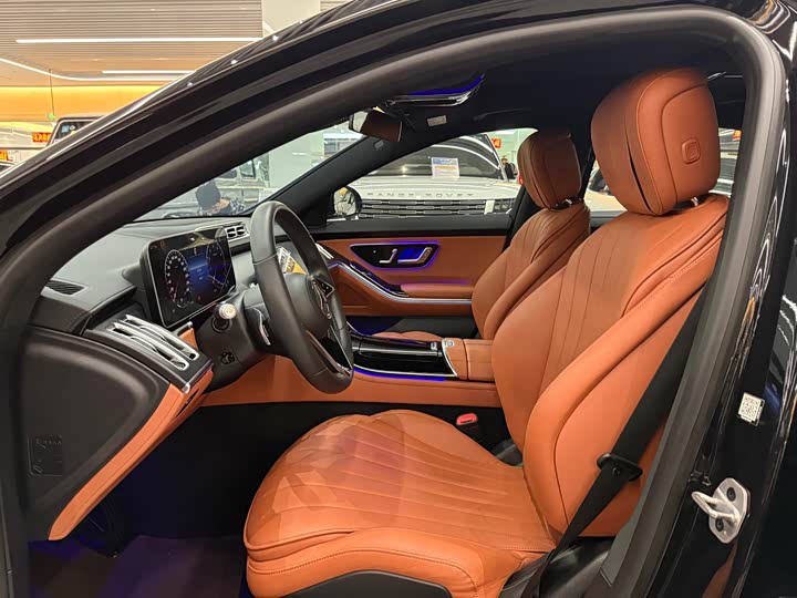 Фото 9 - Mercedes-Benz S-Class